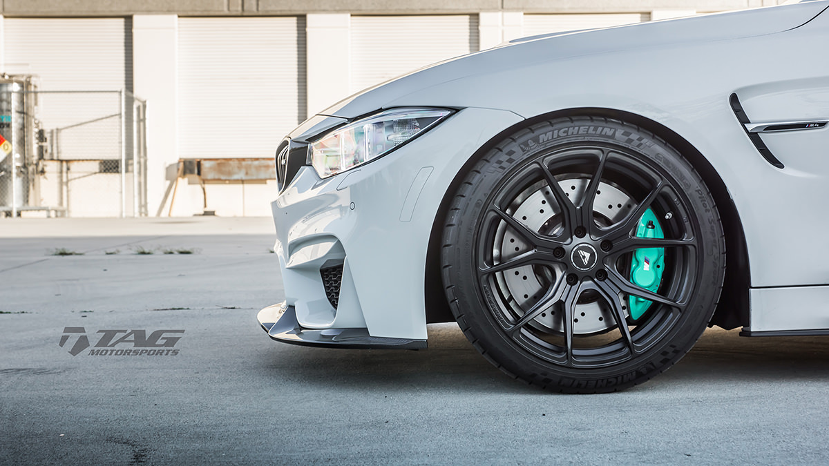 What color calipers for yas marina blue